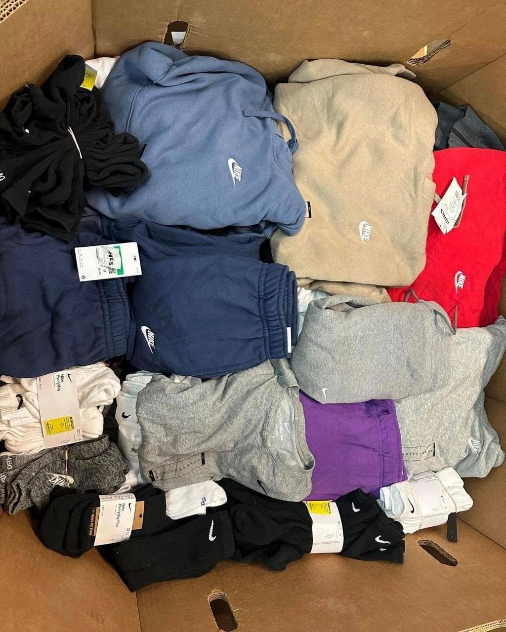 Nike apparel Wholesale Pallets