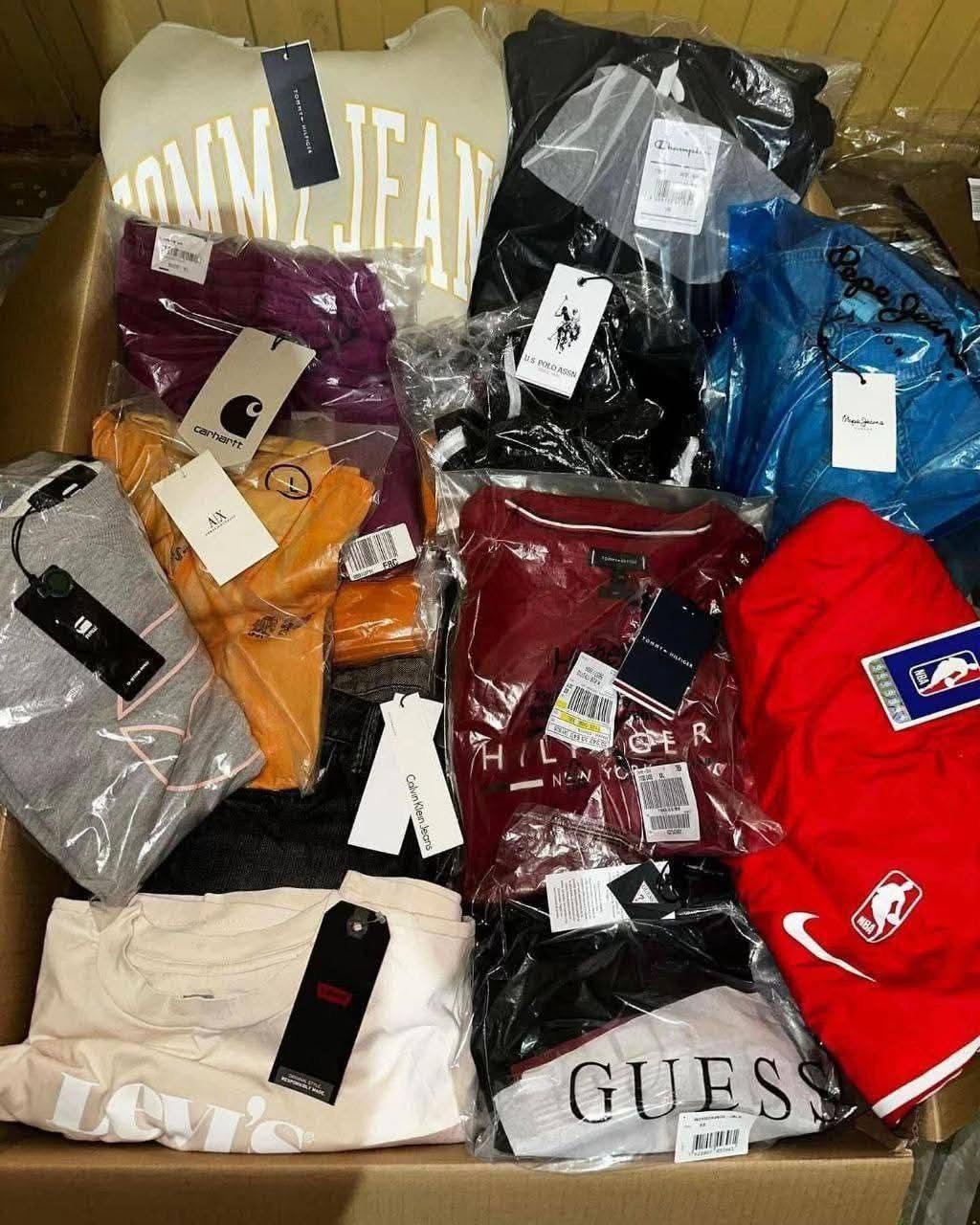Clothing overstock pallets for sale