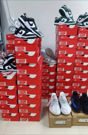 Mixed sneakers shoes liquidation pallets wholesale